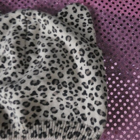 H&M | 1.5 - 4 years | Animal Print Hat With Ears | Leopard Print Knit Beanie - Picture 8 of 8